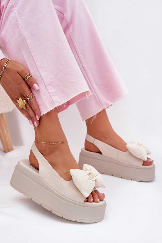 Sandalias de mujer Femenino con una plataforma con cintas CheBello 4641 beige Sandalias de mujer Femenino con una plataforma con cintas CheBello 4641 beige