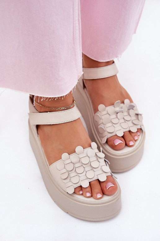Sandalias de mujer Femenino con una plataforma CheBello 4701 beige Sandalias de mujer Femenino con una plataforma CheBello 4701 beige