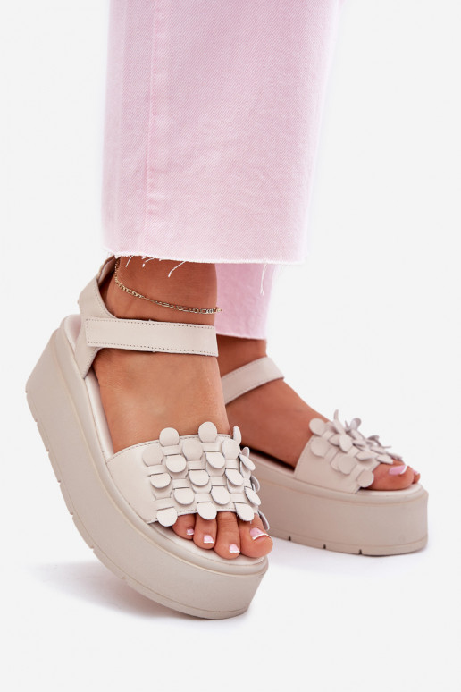 Sandalias de mujer Femenino con una plataforma CheBello 4701 beige Sandalias de mujer Femenino con una plataforma CheBello 4701 beige