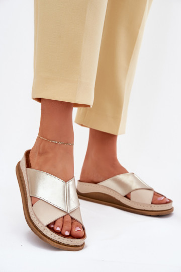 Zapatillas de cuero Femenino con una plataforma Tiene queciejka L4986-37 beige-color dorado