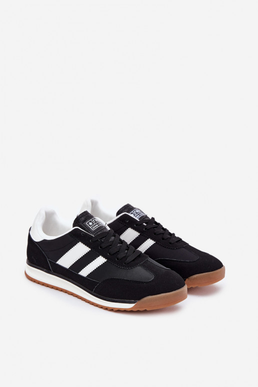 zapatillas Zapatillas modelo zapatos. Tiene quesculino de color negro Sivara