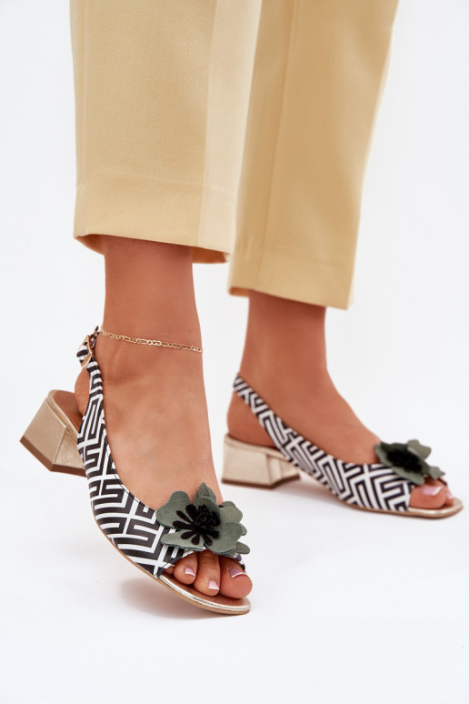 Sandalias de mujer Femenino reloj Con decoraciones Una flor Laura Messi 2973 Blanco-de color negro Sandalias de mujer Femenino reloj Con decoraciones Una flor Laura Messi 2973 Blanco-de color negro