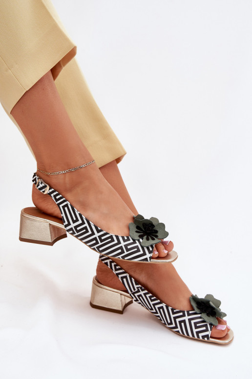 Sandalias de mujer Femenino reloj Con decoraciones Una flor Laura Messi 2973 Blanco-de color negro Sandalias de mujer Femenino reloj Con decoraciones Una flor Laura Messi 2973 Blanco-de color negro