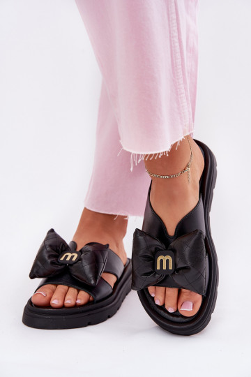 Zapatillas de cuero Femenino con una plataforma con cintas CheBello 4647 de color negro 2