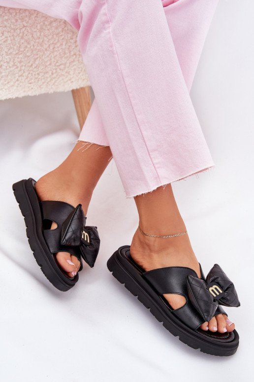 Zapatillas de cuero Femenino con una plataforma con cintas CheBello 4647 de color negro Zapatillas de cuero Femenino con una plataforma con cintas CheBello 4647 de color negro