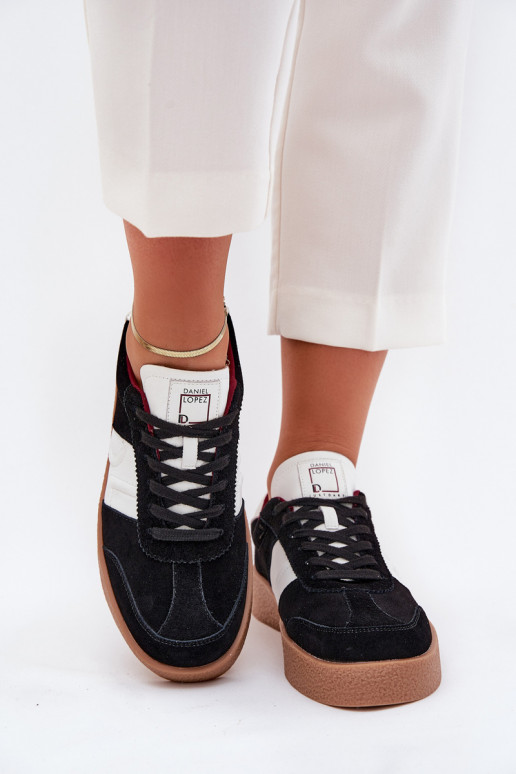 de gamuza Zapatillas modelo zapatos. Femenino Daniel Lopez Just Dare SS2D4021 de color negro de gamuza Zapatillas modelo zapatos. Femenino Daniel Lopez Just Dare SS2D4021 de color negro