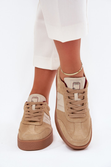 de gamuza Zapatillas modelo zapatos. Femenino Daniel Lopez Just Dare SS2D4022 beige 2