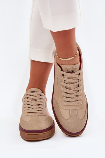 Piel Femenino Zapatillas modelo zapatos. Daniel Lopez Just Dare SS2D4007 beige