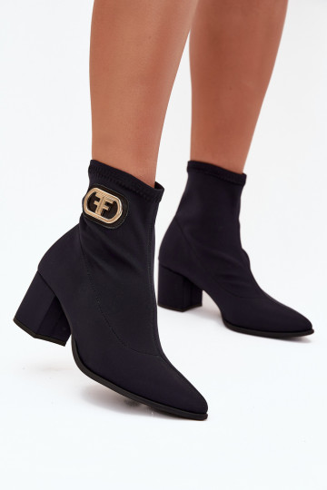 Botines de mujer con detalles en color dorado Zazoo 3128 color negro 2
