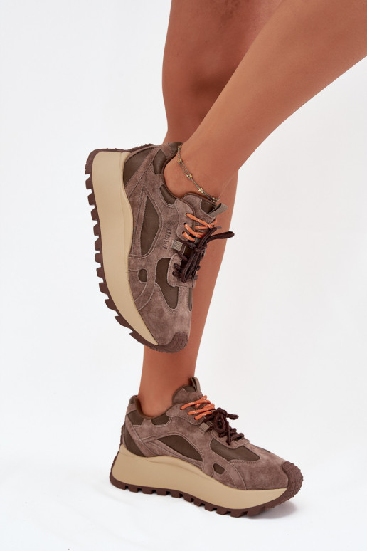 Piel Zapatillas modelo zapatos. con una plataforma Femenino Big Star SS274627 HI-POLY SYSTEM beige