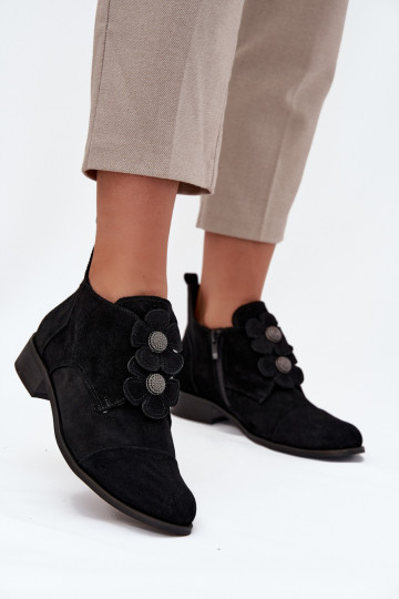 Botas de ante para mujer con elegantes detalles de flores Zazoo 3080 en color negro 2