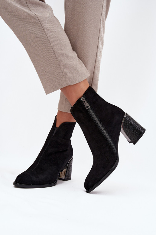 de gamuza Botas de mujer con una huella calentamiento Vinceza 66801 de color negro de gamuza Botas de mujer con una huella calentamiento Vinceza 66801 de color negro