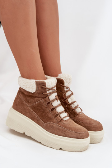 de gamuza Botas de nieve Femenino con calentamiento con una plataforma Vinceza 95354 color marrón