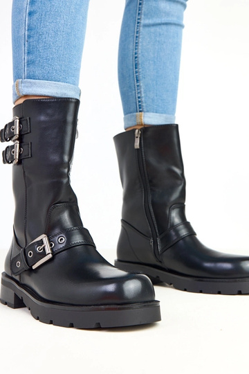 Botines negros con plataforma y hebillas decorativas Shalay
