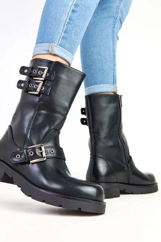 Botines negros con plataforma y... Botines negros con plataforma y...