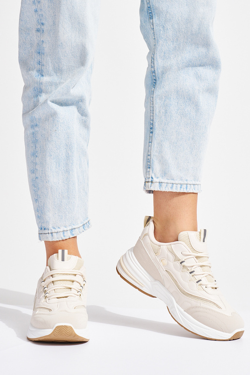 beige mujer zapatos deportivos sobre una suela gruesa beige mujer zapatos deportivos sobre una suela gruesa