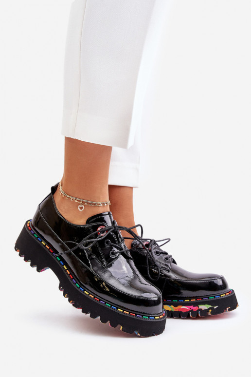 con efecto barniz zapatos Femenino con cordones Artiker 55C0497 de color negro