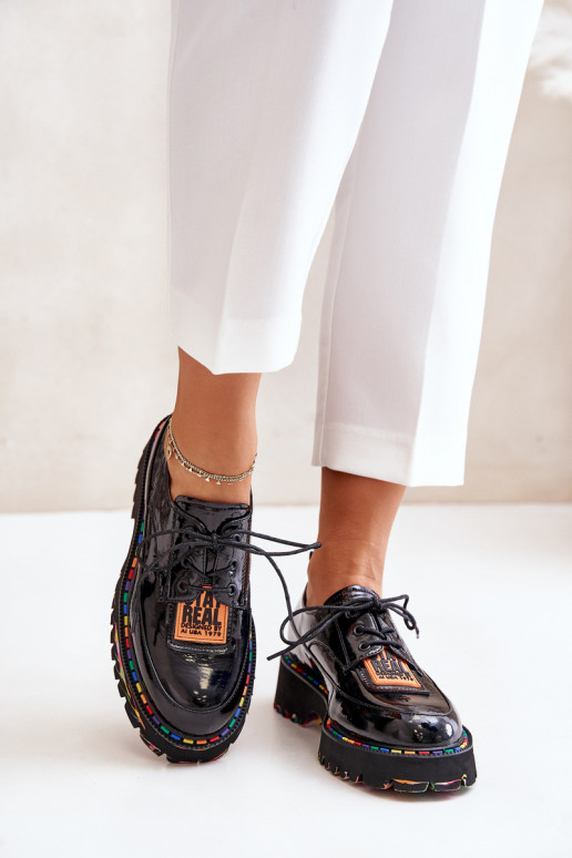 con efecto barniz zapatos Femenino con cordones Artiker 55C0499 de color negro