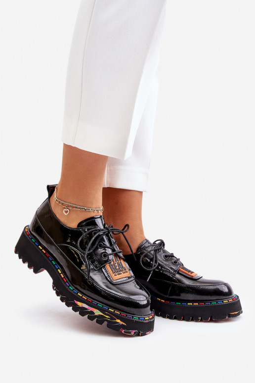 con efecto barniz zapatos Femenino con cordones Artiker 55C0499 de color negro