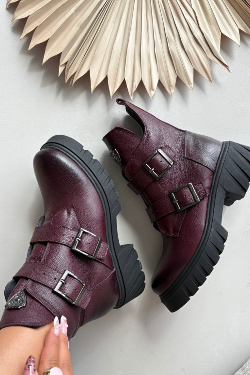 Botines de cuero cálidos para mujer con hebillas y detalles decorativos Zazoo 60482 en color burdeos Botines de cuero cálidos para mujer con hebillas y detalles decorativos Zazoo 60482 en color burdeos