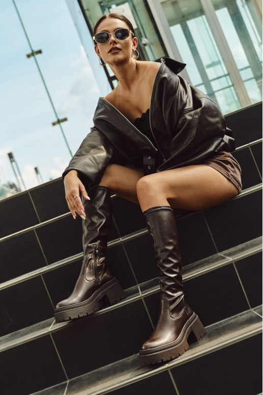 Botas altas de mujer con tacones gruesos y plataforma de modelo tipo zueco color marrón Florinne