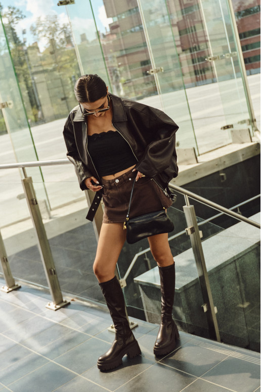 Botas altas de mujer con tacones gruesos y plataforma de modelo tipo zueco color marrón Florinne