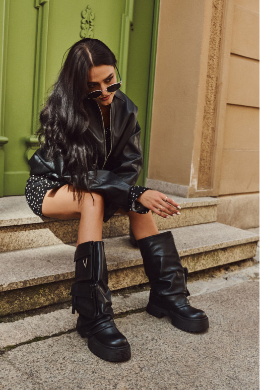 calentamiento Un modelo convincente botas de mujer con una plataforma con un bolsillo de color negro Clarinda