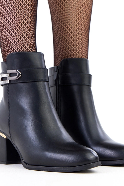 Botines negros de tacón alto con...