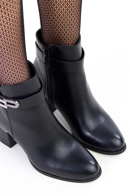 Botines negros de tacón alto con...