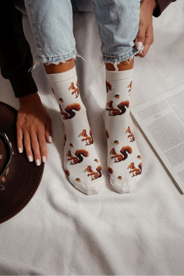 Medias Femenino Ardillas I Orzechy color marfil