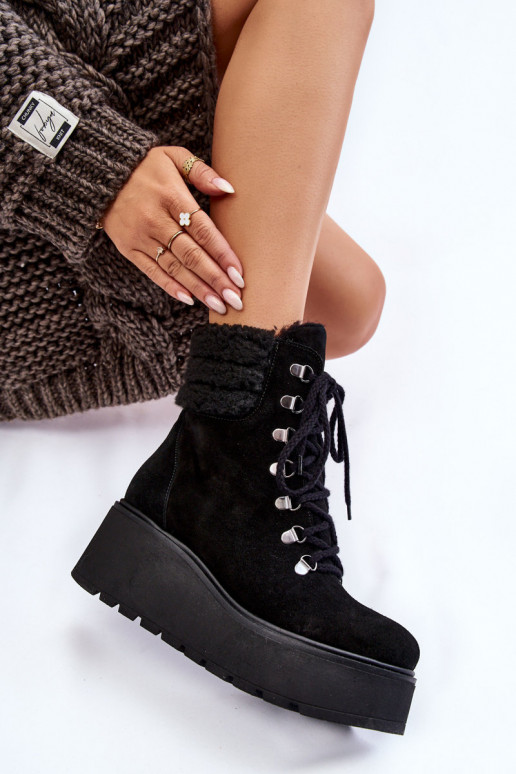 Femenino Zapatos de gamuza en una cuña de color negro Lemar Meniko