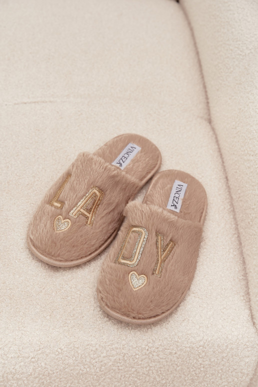 Zapatillas Femenino con un abrigo de piel LADY Vinceza 19958 beige