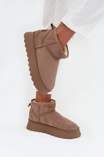 Botas de nieve Femenino con una plataforma beige Celyra