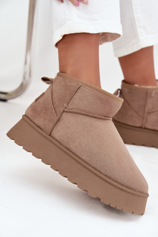 Botas de nieve Femenino con una plataforma beige Celyra Botas de nieve Femenino con una plataforma beige Celyra