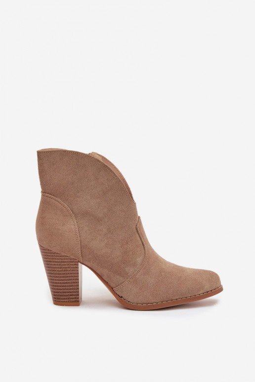 Botas de mujerde gamuza ecológicau beige Elvirae Botas de mujerde gamuza ecológicau beige Elvirae