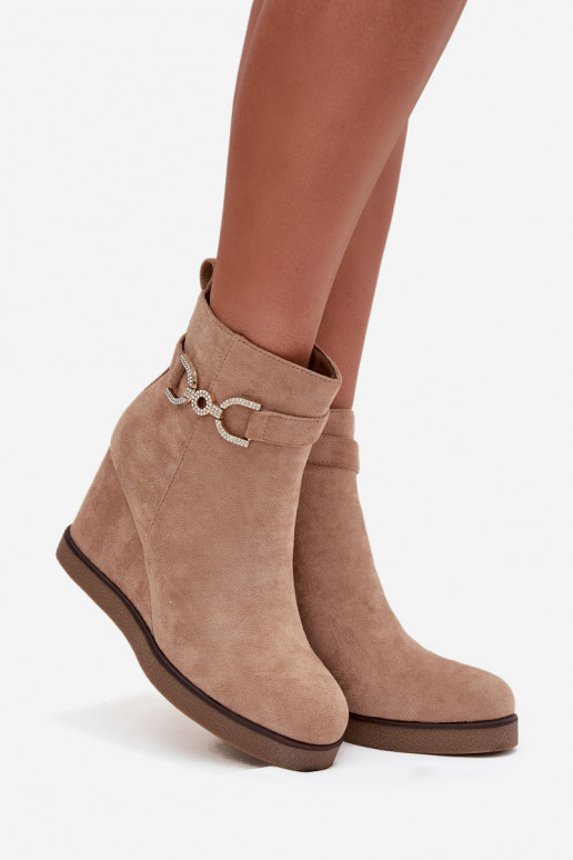 Botas de mujer en una cuña Con decoraciones Detalem beige Tiene querivana