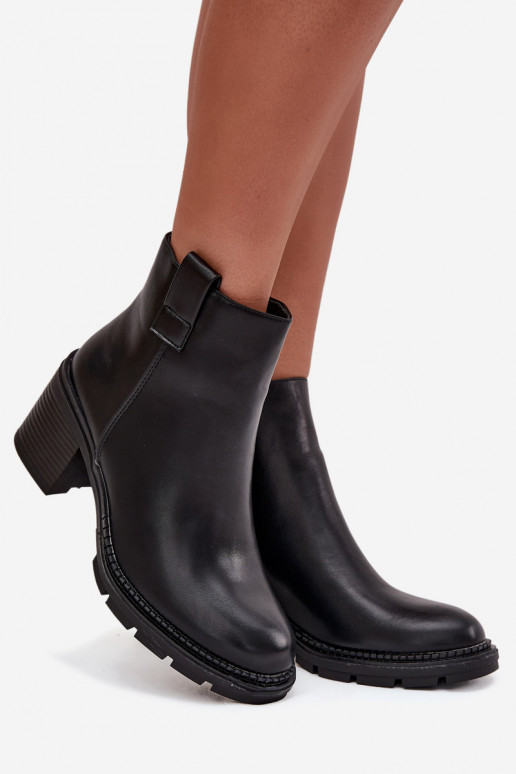 calentamiento Botas de mujer de cuero ecológico con tacones de color negro Alvena calentamiento Botas de mujer de cuero ecológico con tacones de color negro Alvena