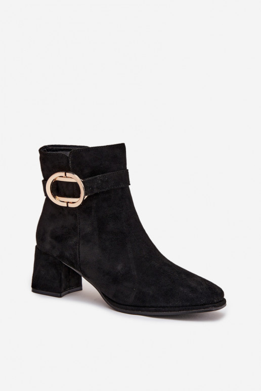 Botas de mujer con hebillas doradas de color negro Calissa