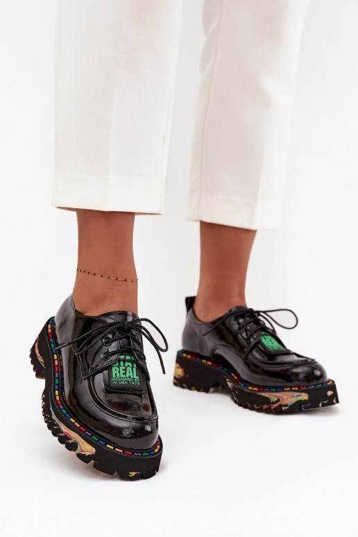 con efecto barniz Piel zapatos Femenino Artiker 57C0172 de color negro