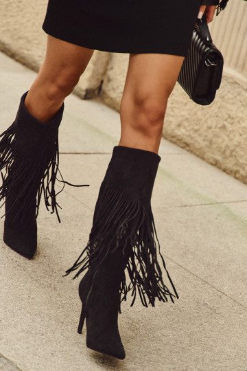 Botas largas de mujer negras con tacones delgados y flecos Isalune