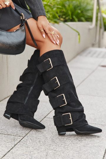 Botas altas de mujer con tacones, punta cosida y hebillas doradas de eco ante color negro Is 2