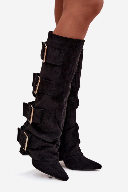 Botas altas de mujer con tacones, punta cosida y hebillas doradas de eco ante color negro Is Botas altas de mujer con tacones, punta cosida y hebillas doradas de eco ante color negro Is
