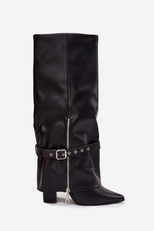 Botas altas de mujer de modelo tipo zueco con tacones decorados de eco cuero color negro Jolivine Botas altas de mujer de modelo tipo zueco con tacones decorados de eco cuero color negro Jolivine