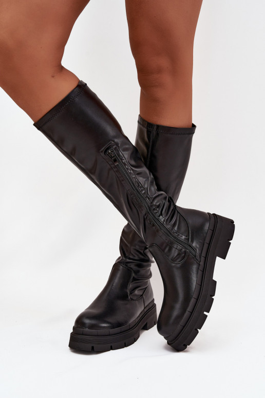 Botas largos de mujer con plataforma de cuero ecológico color negro Turirivelle