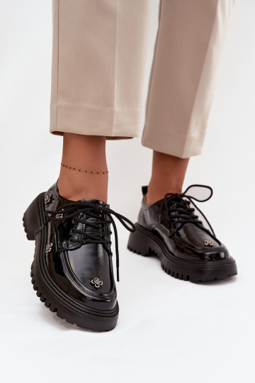 con efecto barniz Piel zapatos FemeninoPrzypinkami Artiker 57C0333 de color negro 2