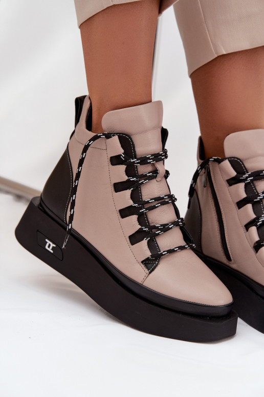 Piel Botas de mujer con una plataforma calentamiento Artiker 55C0884 beige Piel Botas de mujer con una plataforma calentamiento Artiker 55C0884 beige
