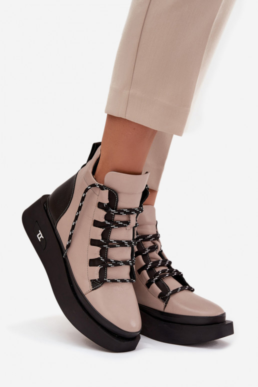 Piel Botas de mujer con una plataforma calentamiento Artiker 55C0884 beige Piel Botas de mujer con una plataforma calentamiento Artiker 55C0884 beige