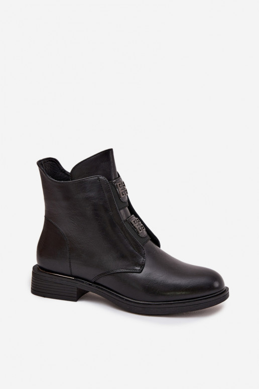 Botas de mujer calentamiento En un tacón bajo con hermosos detalles de color negro Tavressa