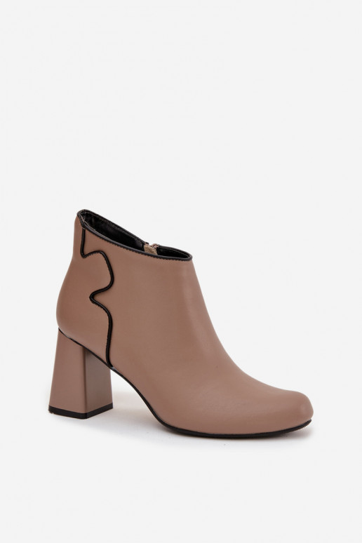 Piel Botas calentamiento con tacones beige Ivessara