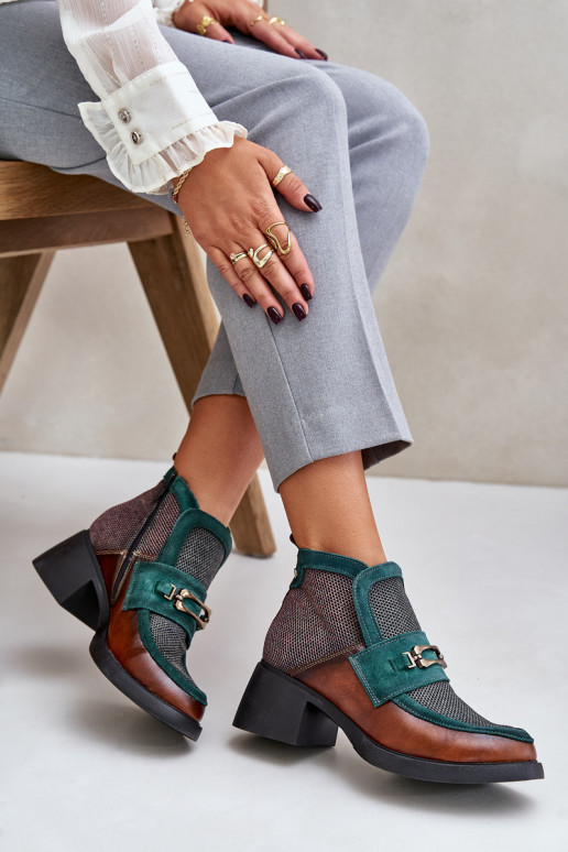Piel Botas de mujer En tacones enormes con adornos Tiene queciejka A6747-29 marrón-color verde Piel Botas de mujer En tacones enormes con adornos Tiene queciejka A6747-29 marrón-color verde